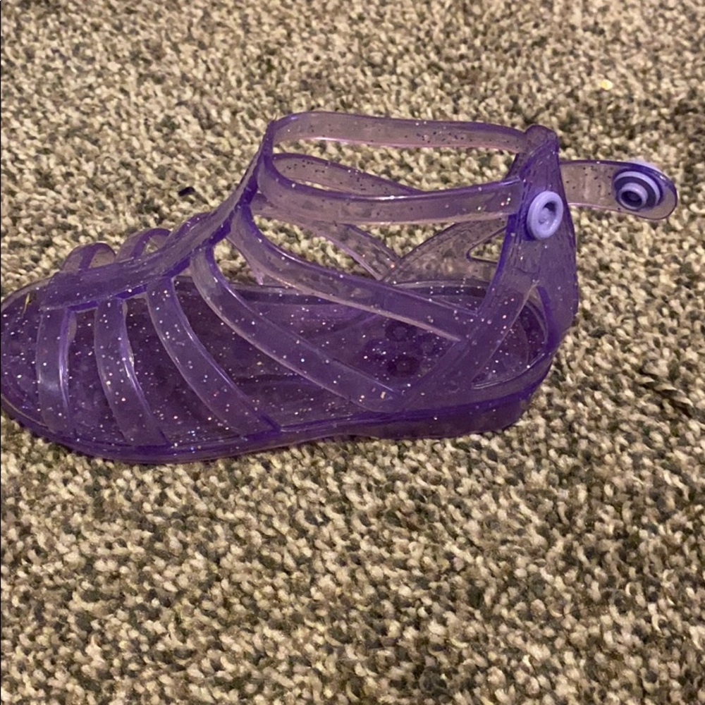 Purple sparkle gladiator jellies 💟